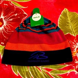 I am selling a bula hat.